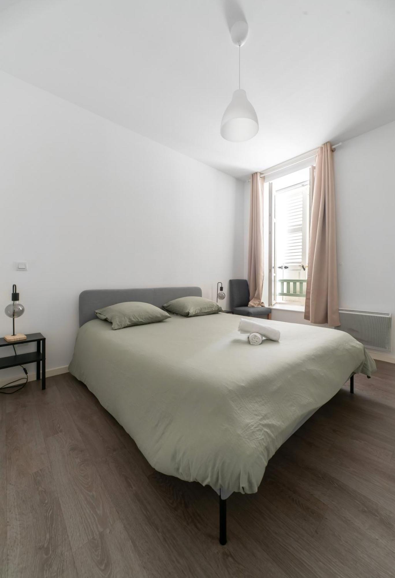 Le Brit - Grand Appartement Design, 3 Chambres, Centre Ville Віші Екстер'єр фото